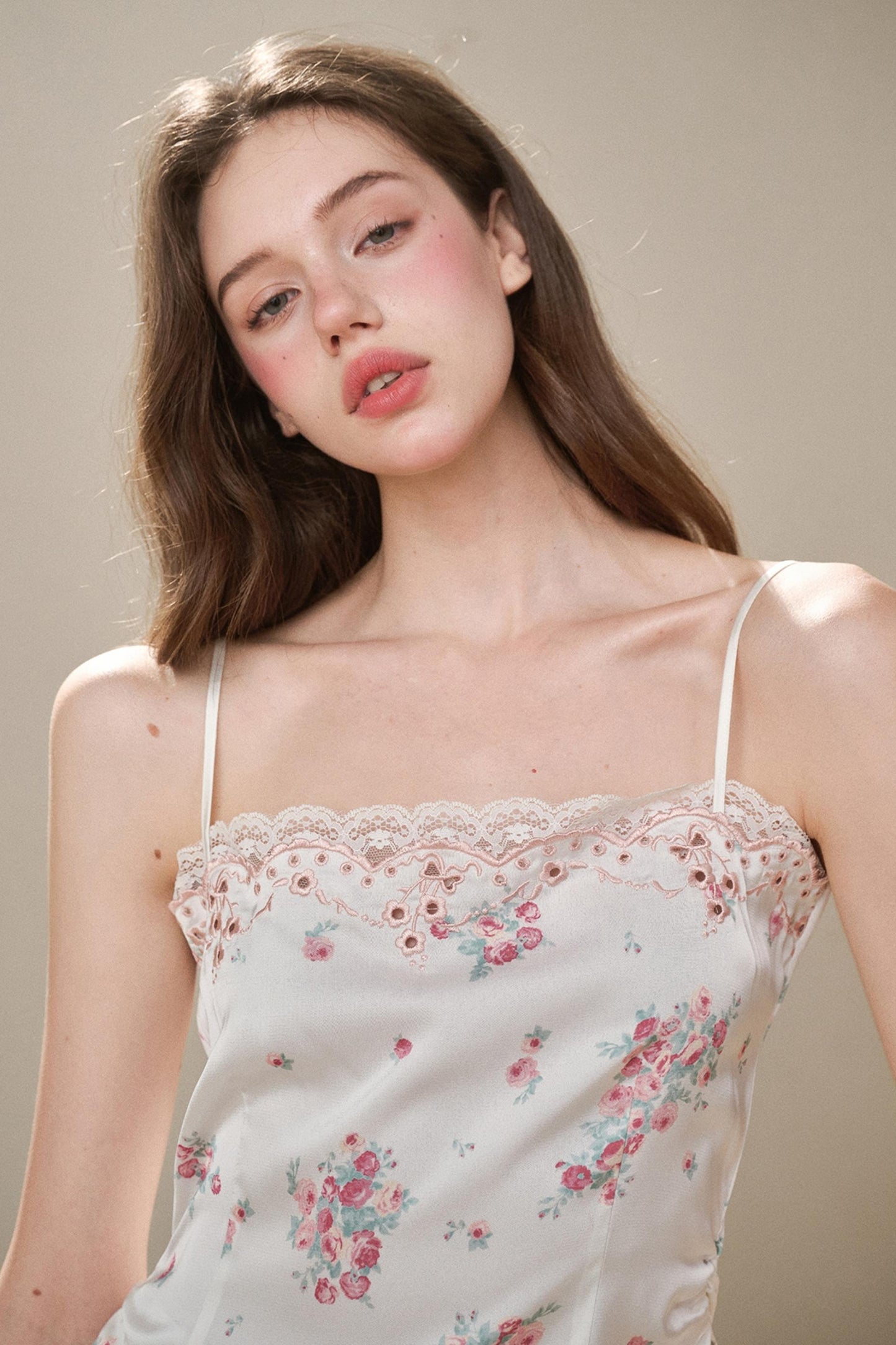 Comfortable Embroidery Top & Skirt Set-Up