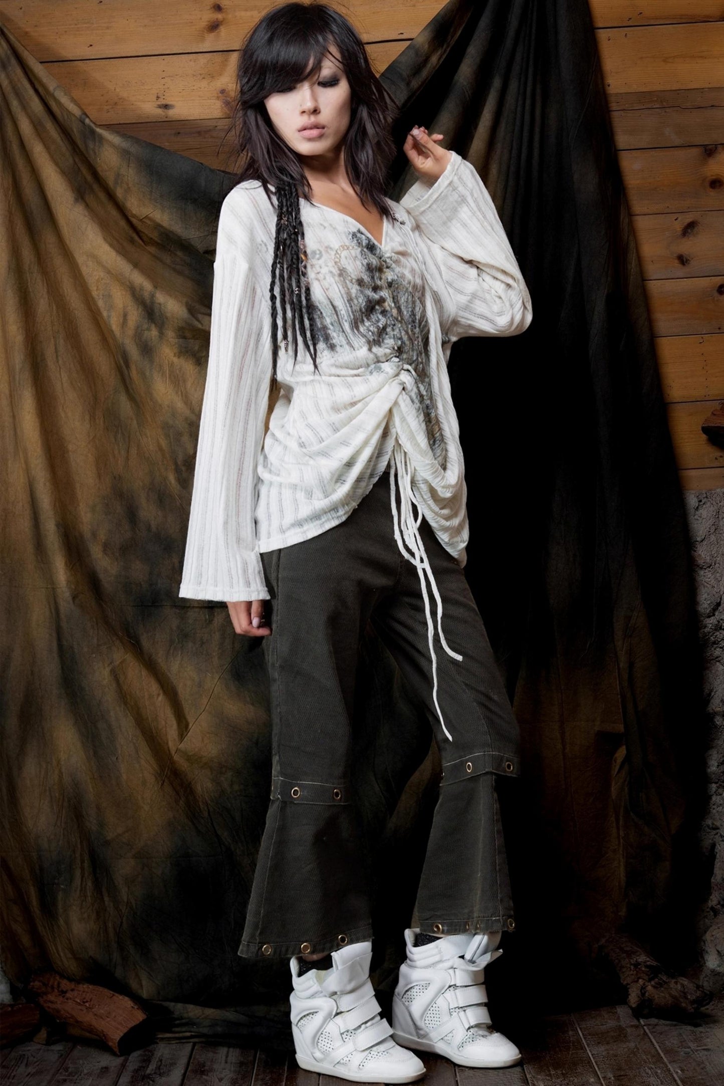 Vintage Lace-Up Knitted V-Neck T-Shirt