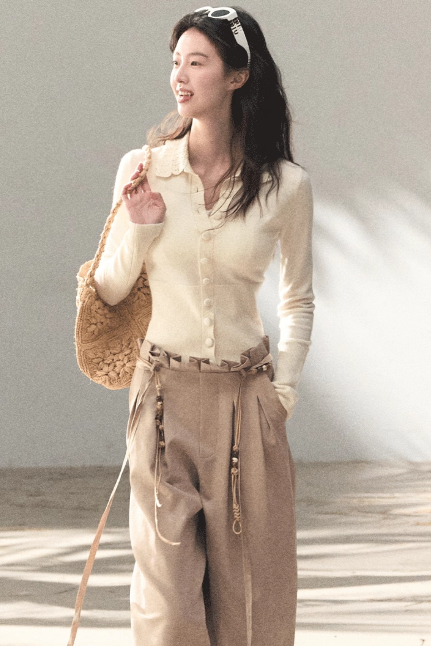 Lange Hose aus plissiertem Mikro-Samt