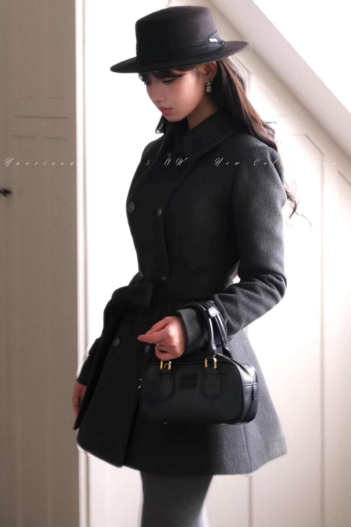 Double-Breasted Woolen Coat Set-Up