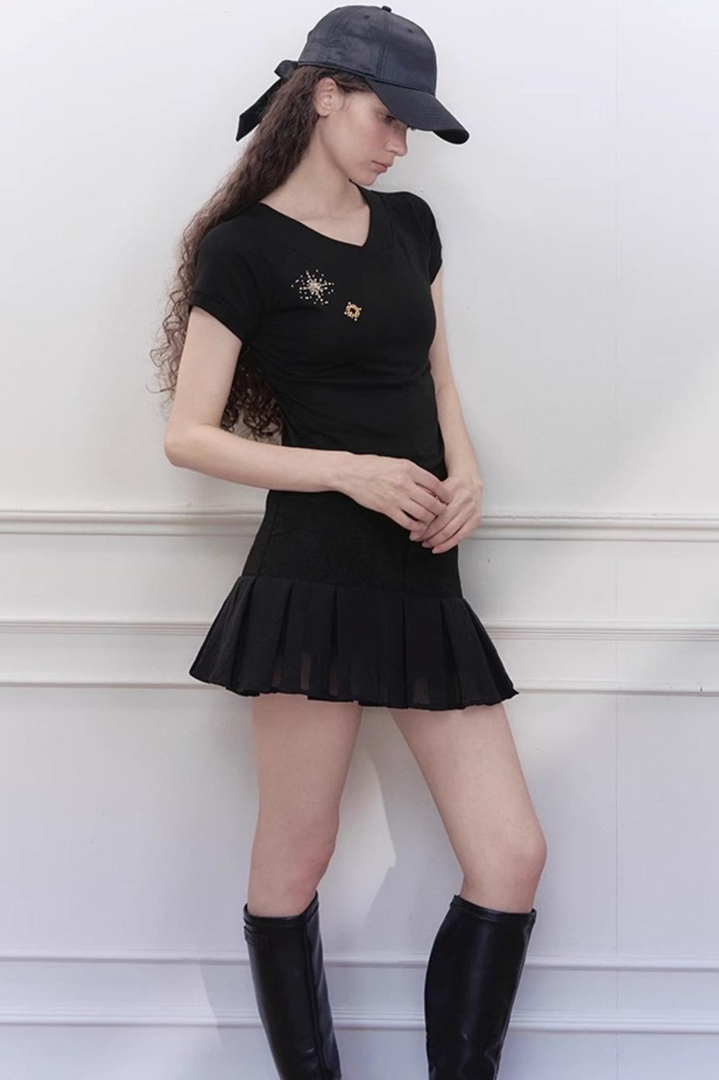 Yuan V-Neck Ribbed Top