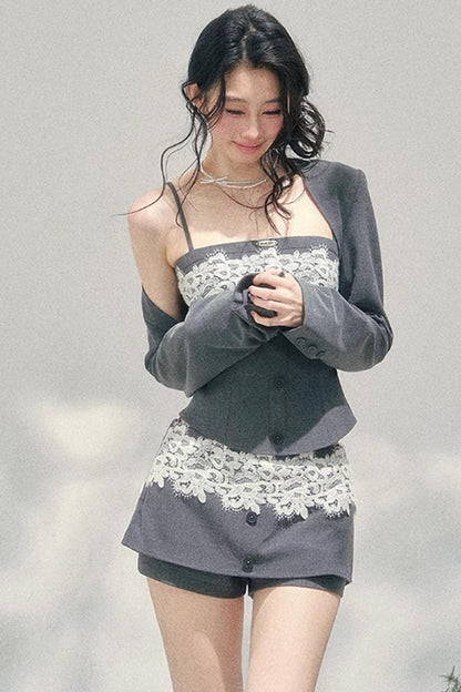 Eye-Catching Lace Spring Vest Set-Up