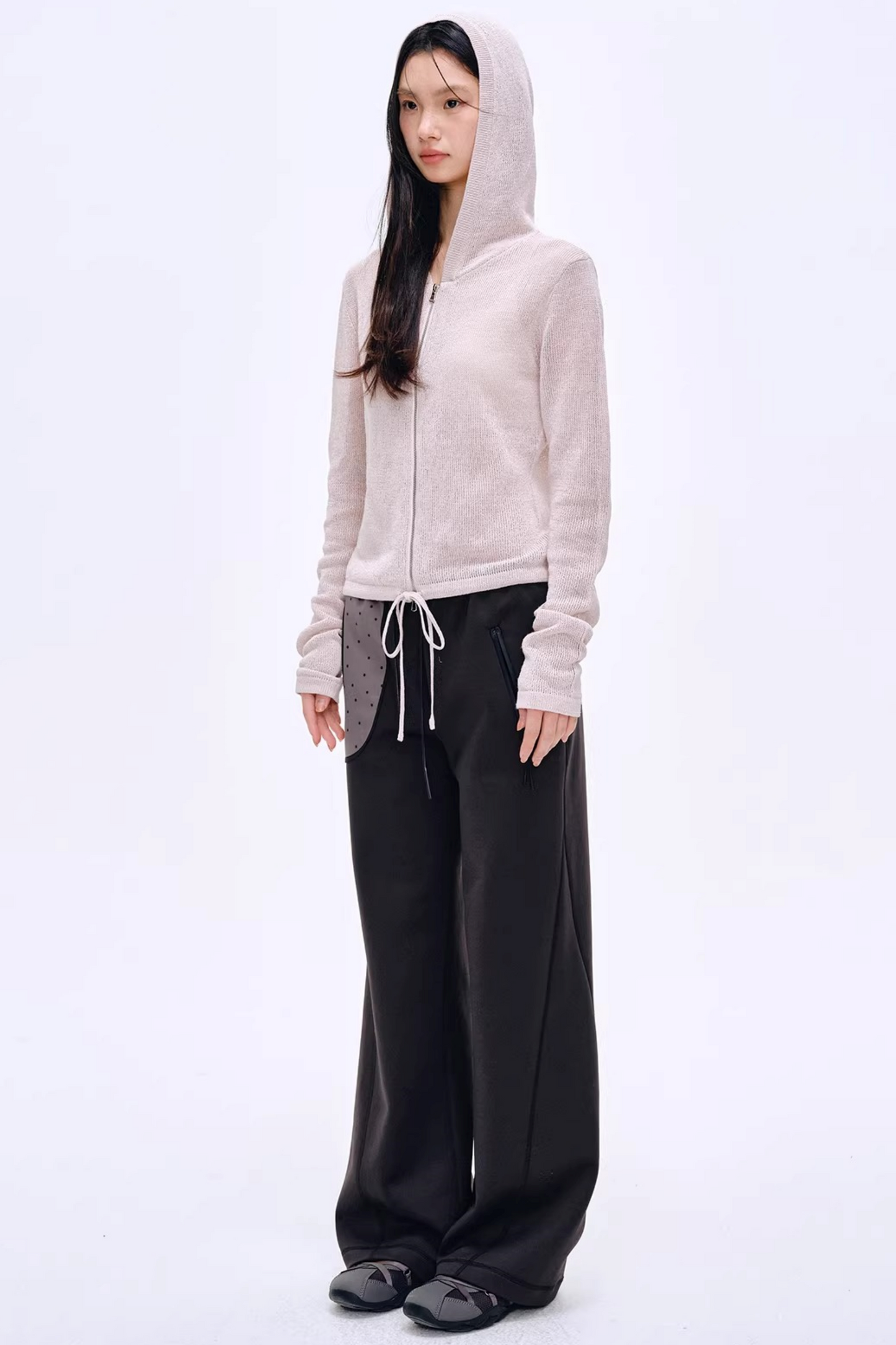 Pantalones deportivos con capa de aire y lunares