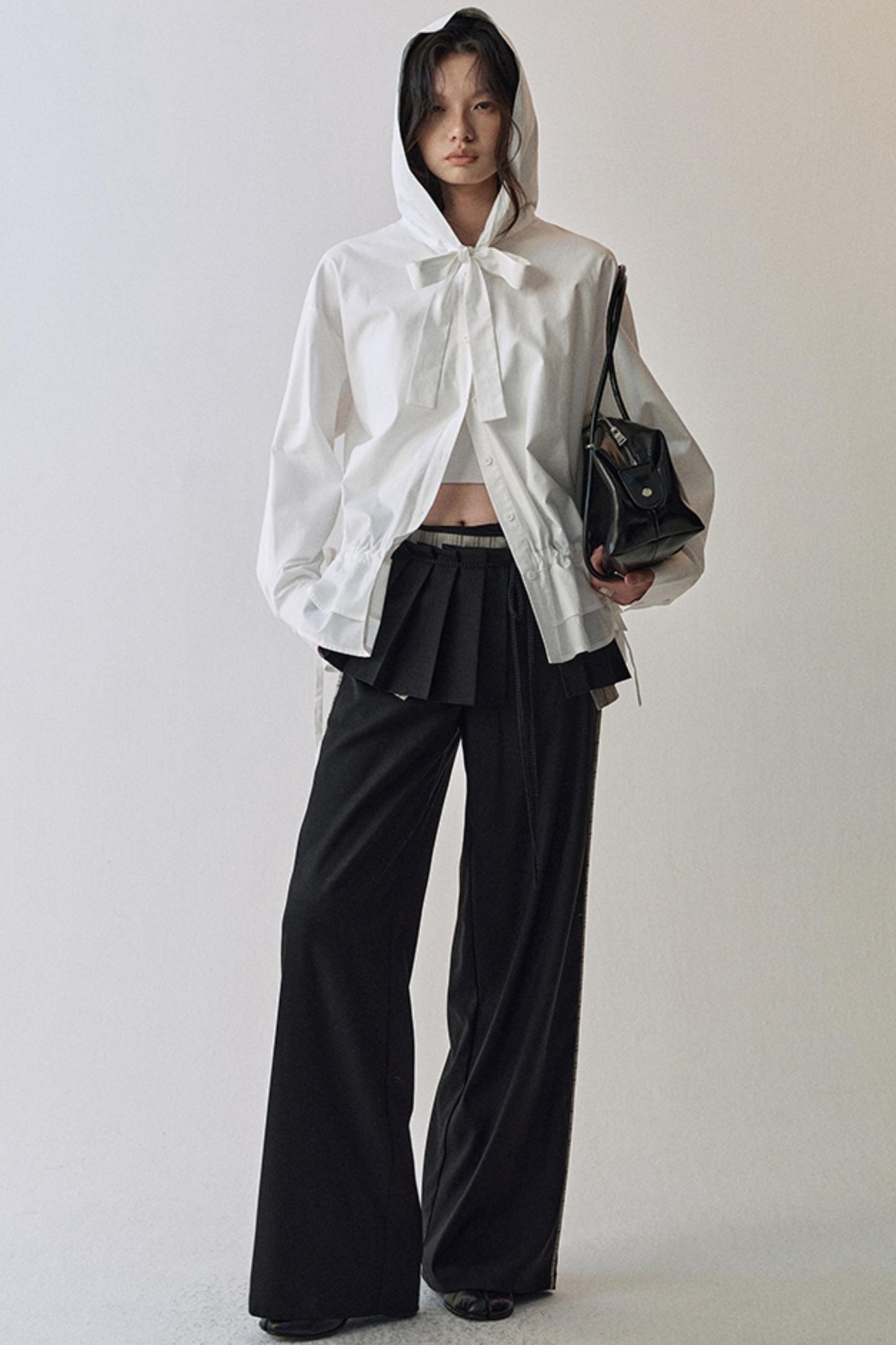 Constriction Silhouette Hooded Jacket