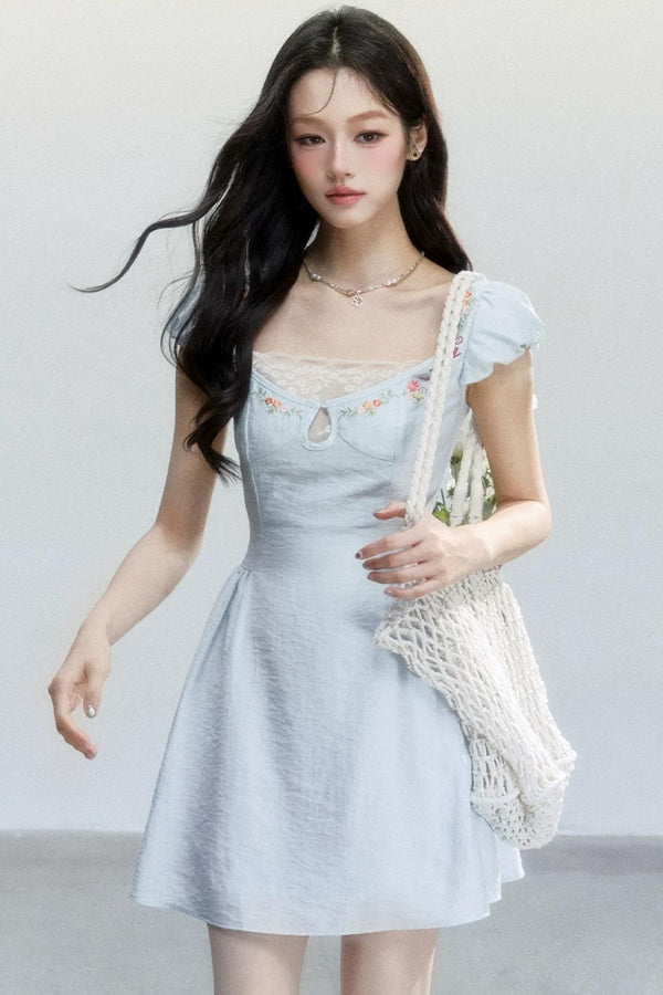 Vestido de encaje para unas dulces vacaciones