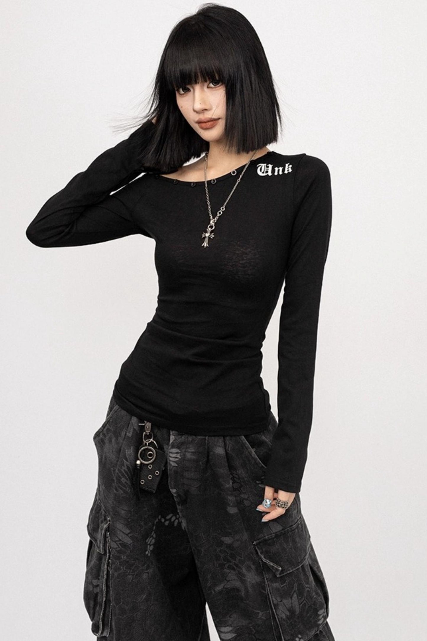 Autumn Retro Black Slanted Shoulder Long Sleeve Slim Top