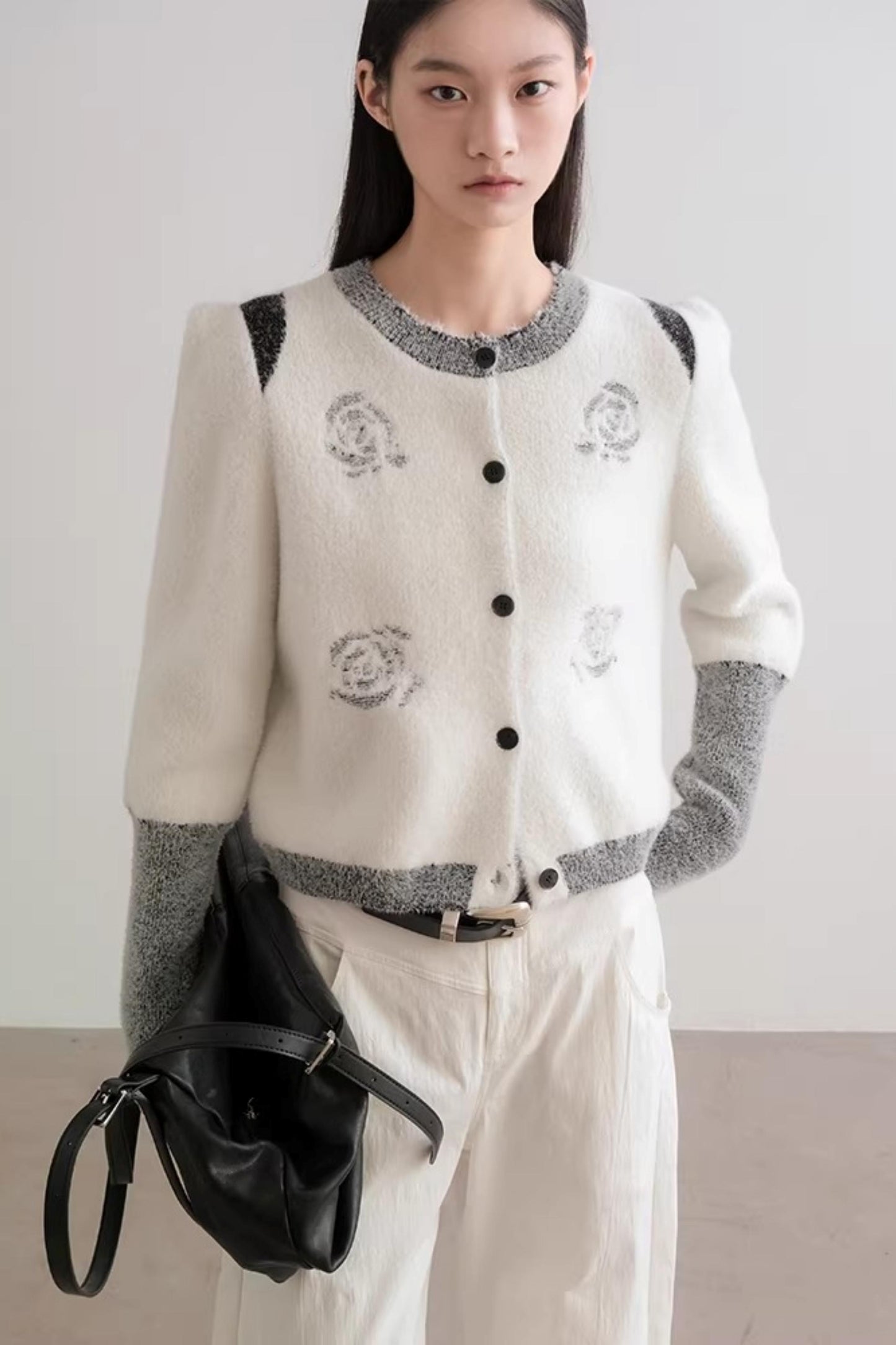 Scattered Roses Jacquard Cardigan