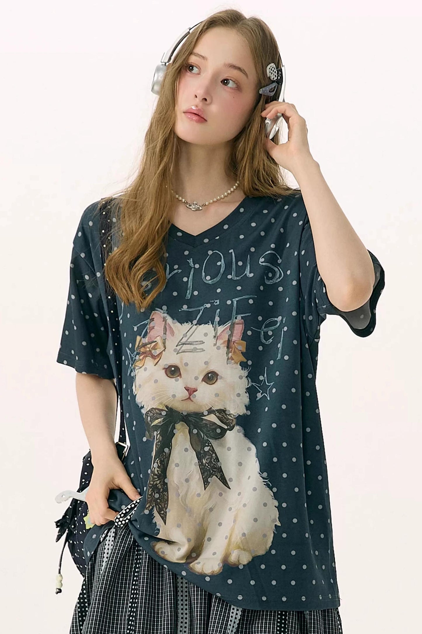 Top Scollo a V Grigio con Pois Gatto