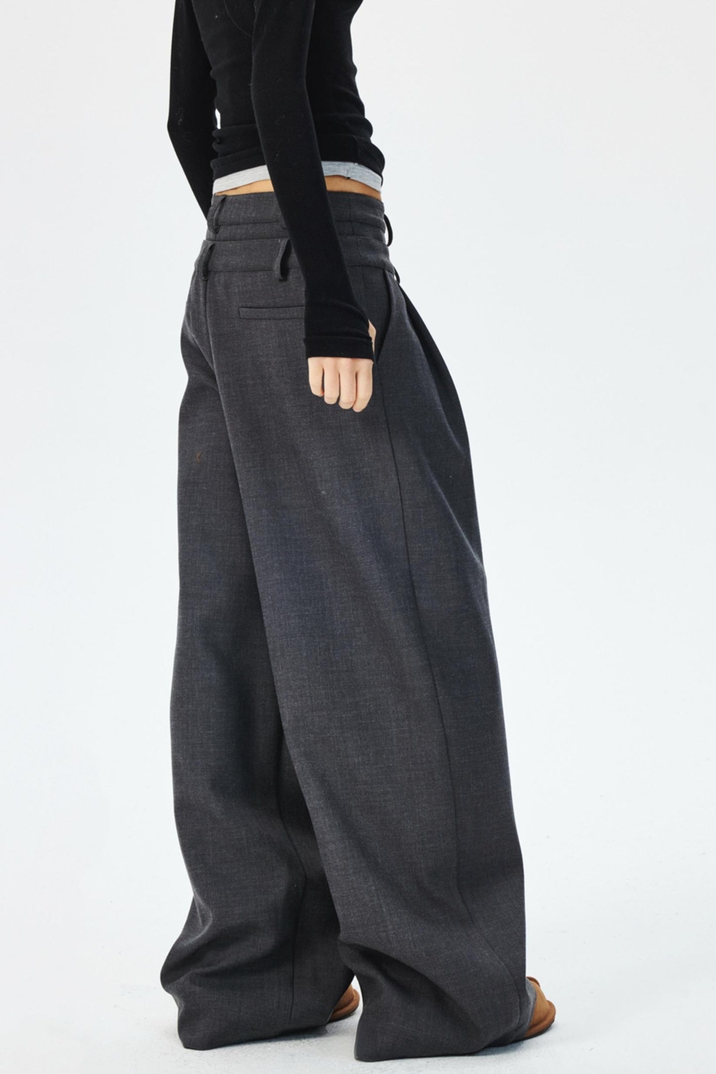 Three-Dimensional Pleated Slim Suit Pants