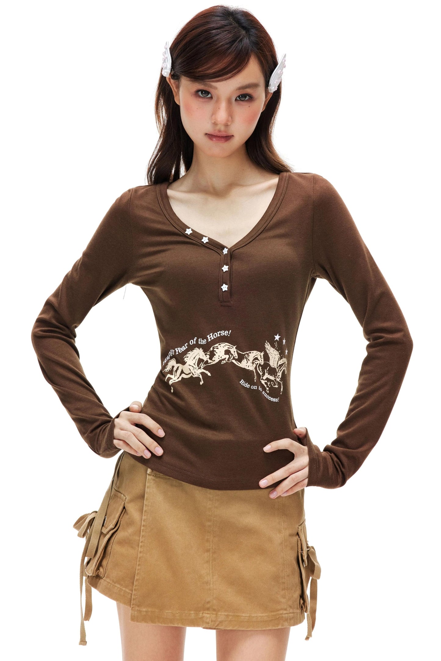 Star Shell Button Knitted Top