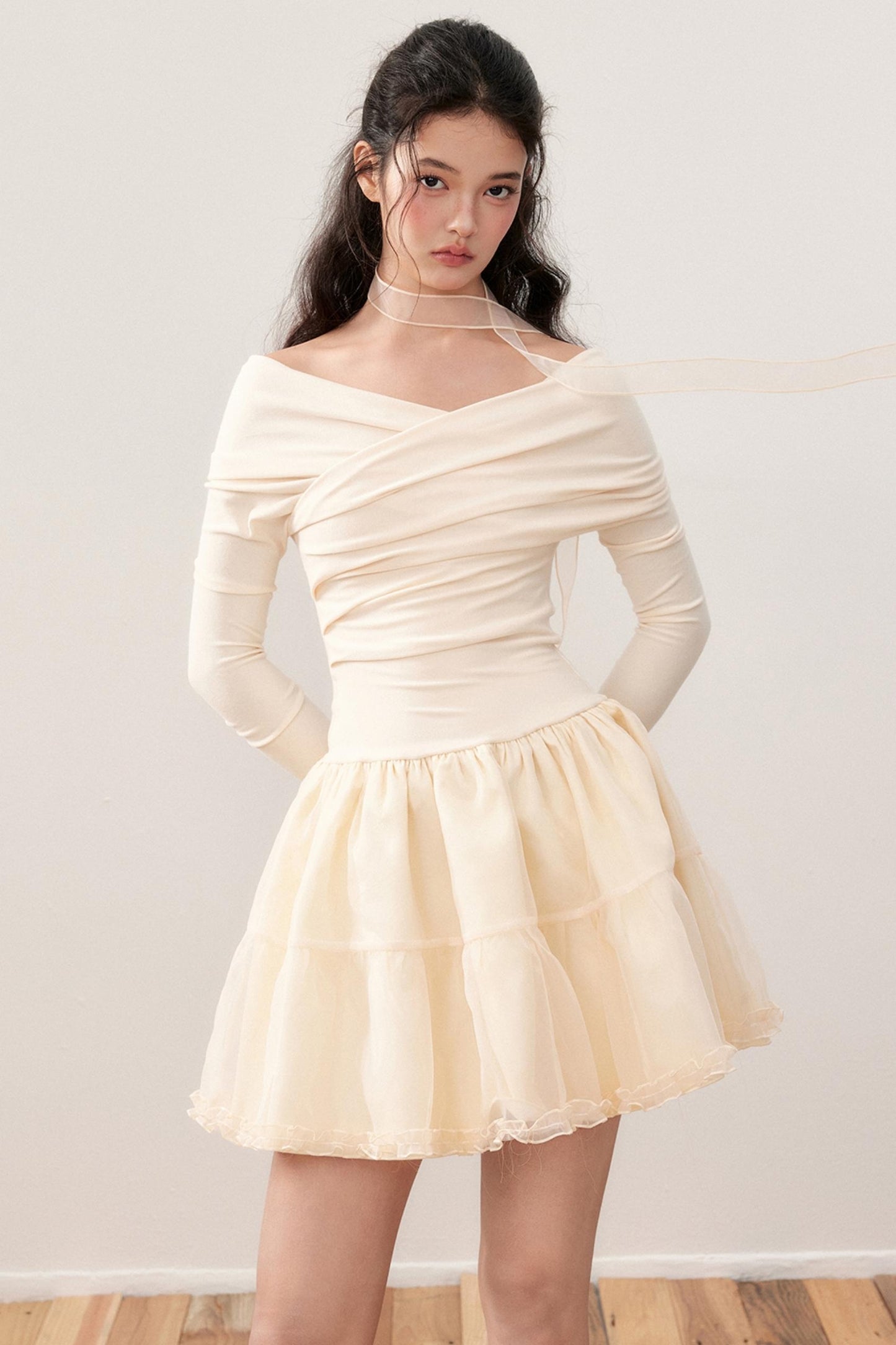 Cross-Line Shoulder Puffy Patchwork Dress