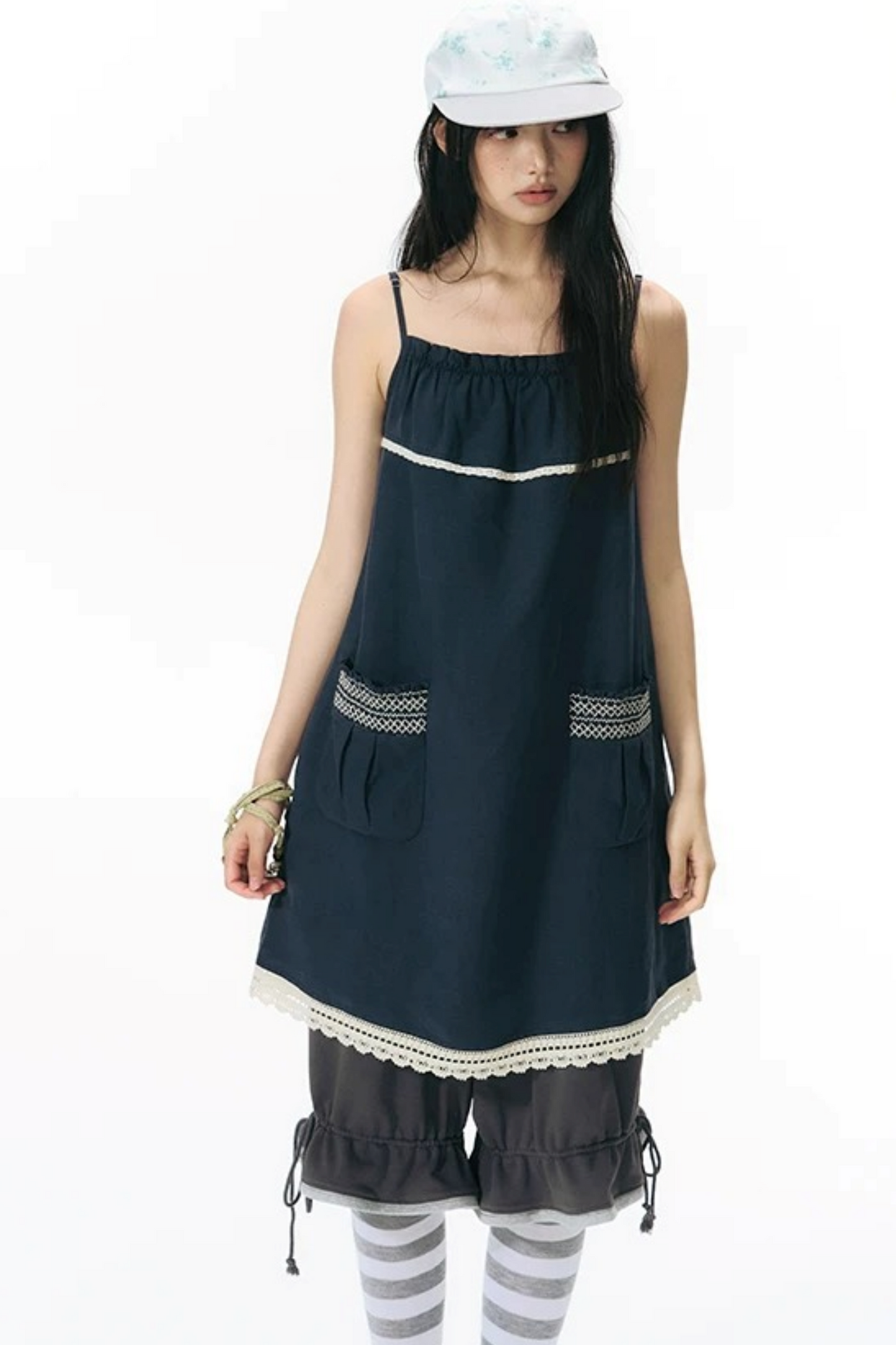 Color-Block Drawstring Elastic Waist Wide-Leg Mid-Length Shorts