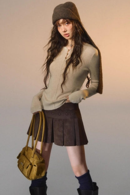 Line-Breasted Base T-Shirt