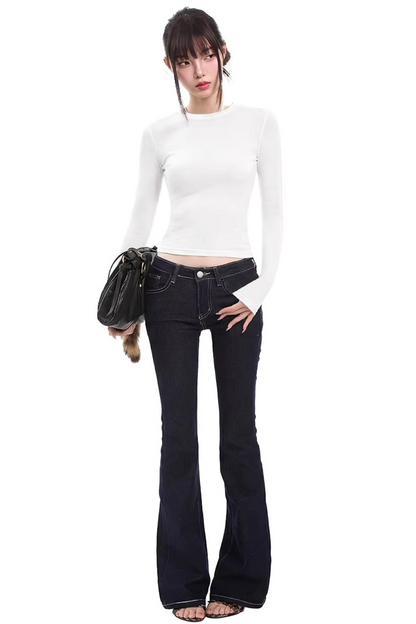 Minimalistischer schwarzer Slim Sweater