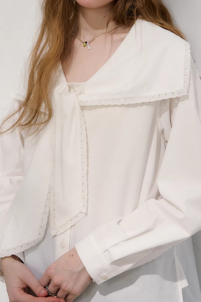 네이비 웨이브 레이스 블라우스