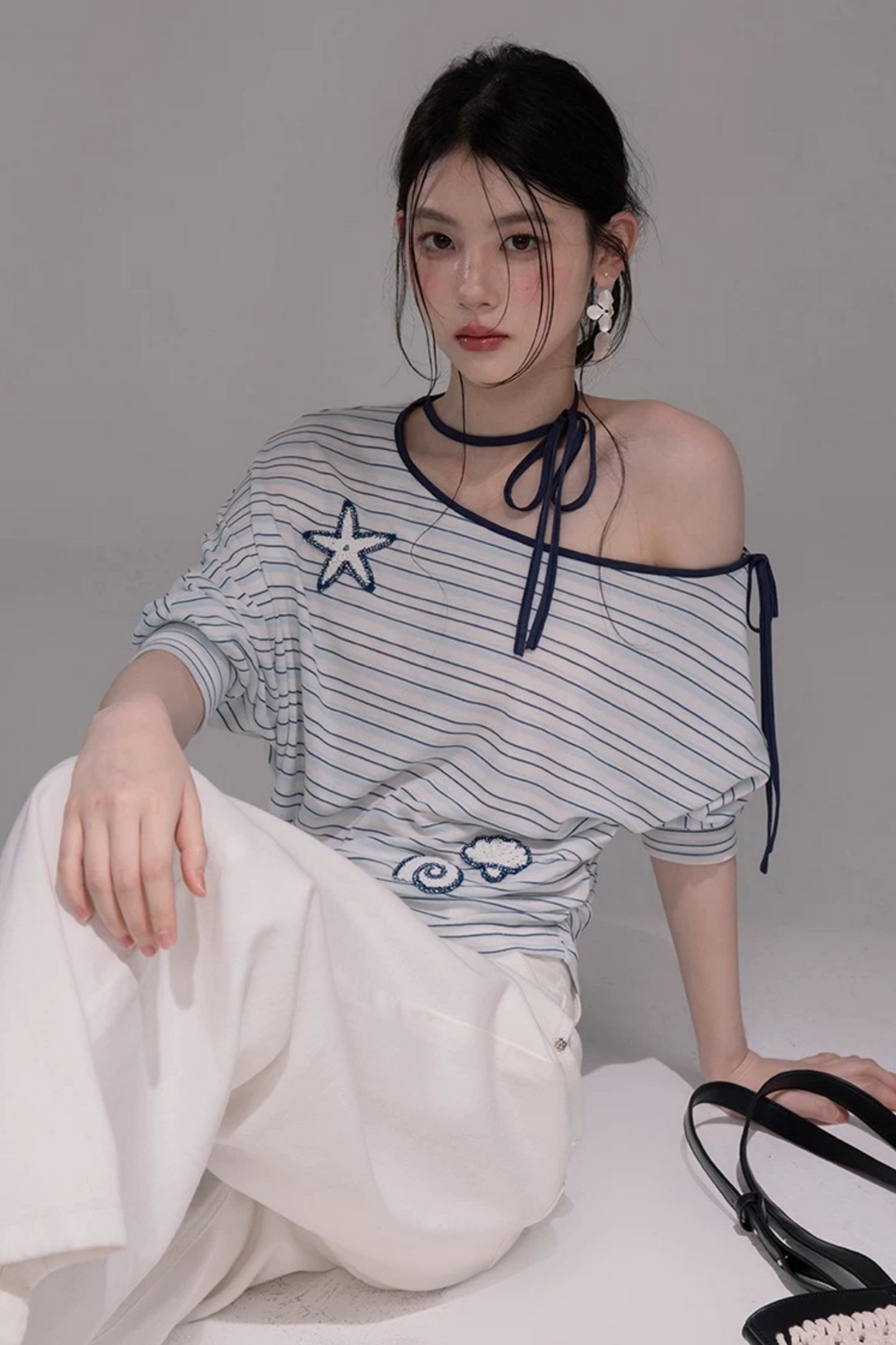 Starfish Off-Shoulder Tee