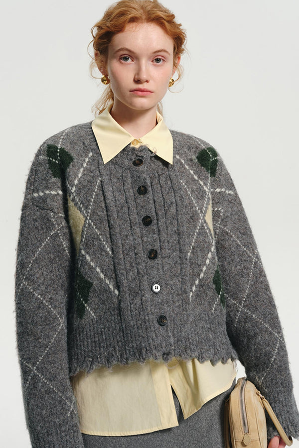 두꺼운 퀼팅 느긋한 스타일 스웨터 