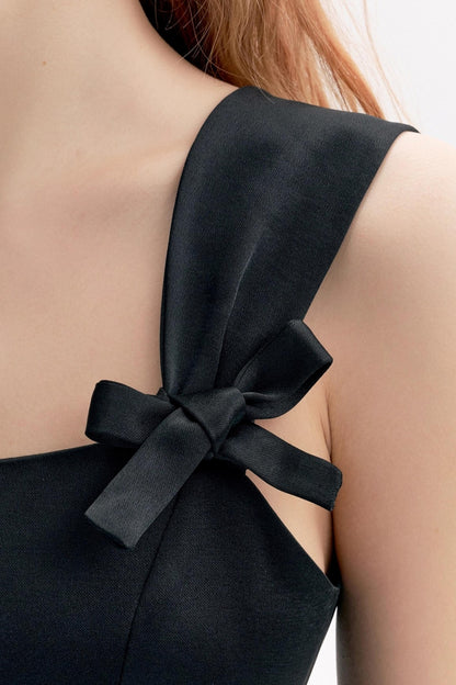 Three-Dimensional Bow Satin Cropped Dress