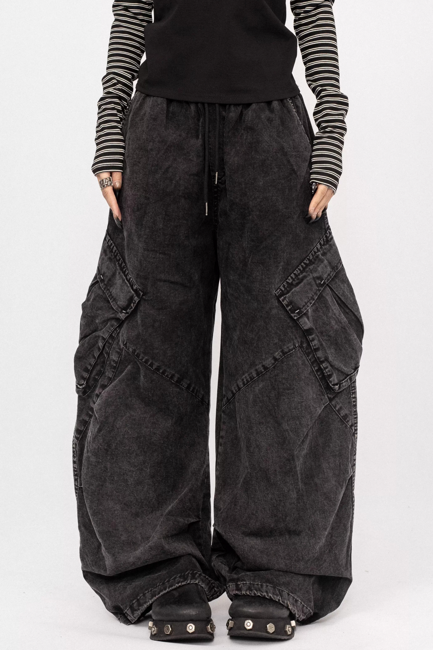 워싱 블랙-그레이 와이드 레그 진