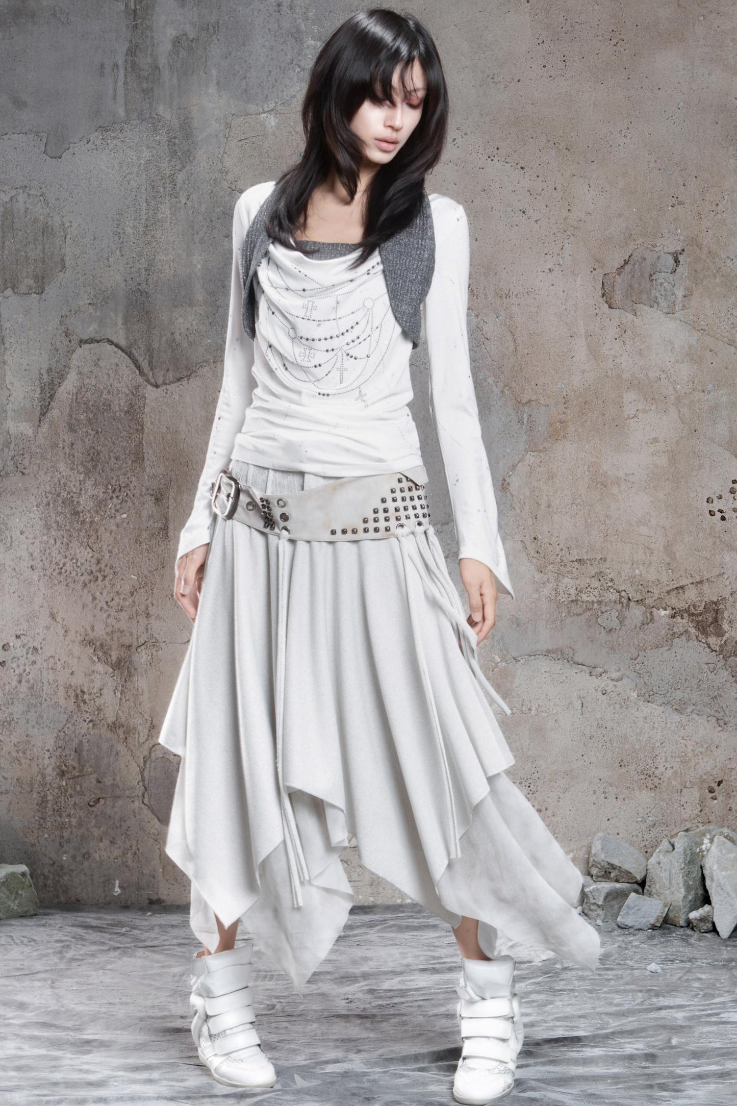 Irregular Multi-Layer Slim Rivet Skirt