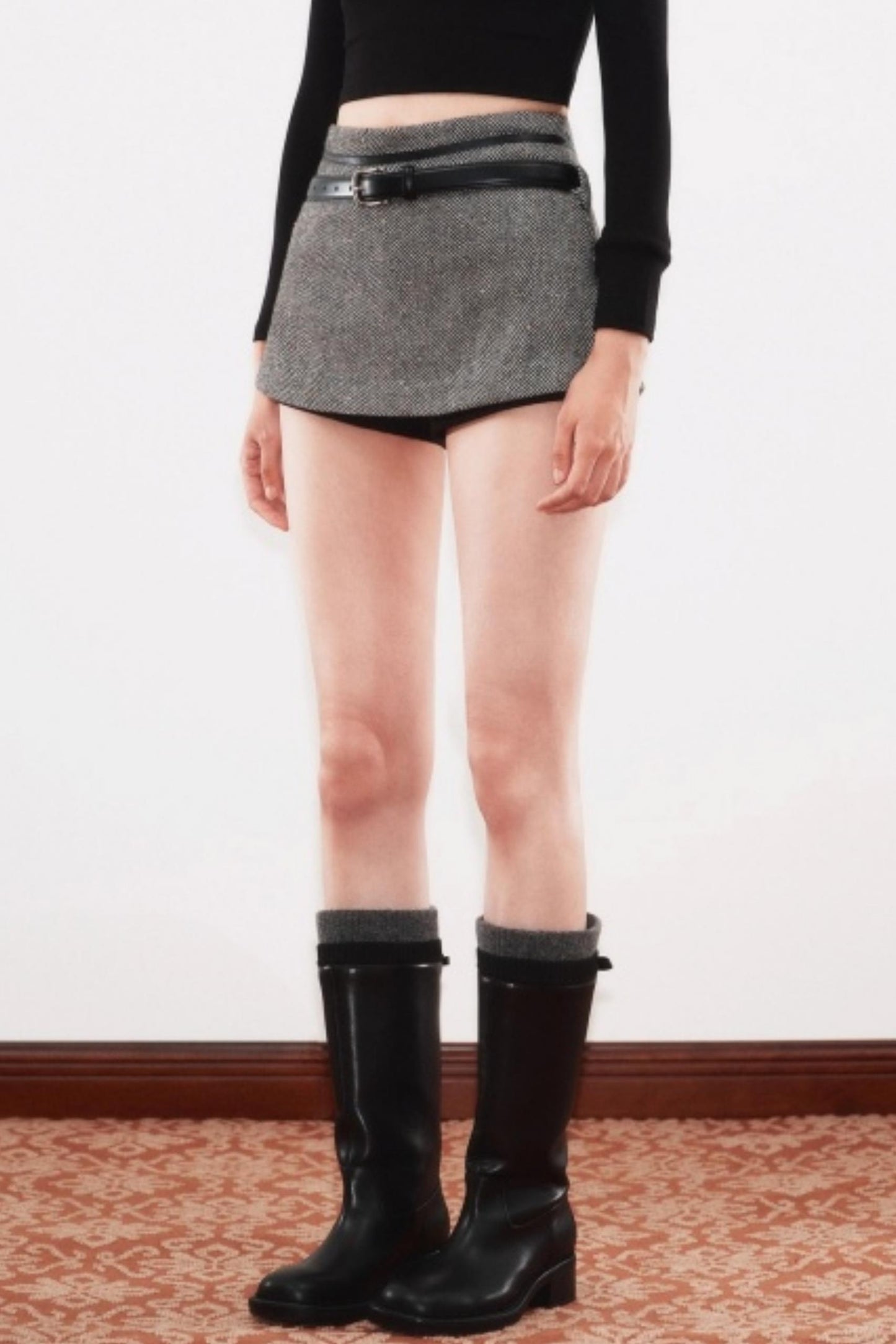 Wool Cropped Belt Short Skirt