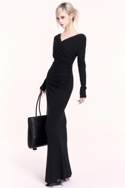 Royal Slim Hip Mermaid Dress