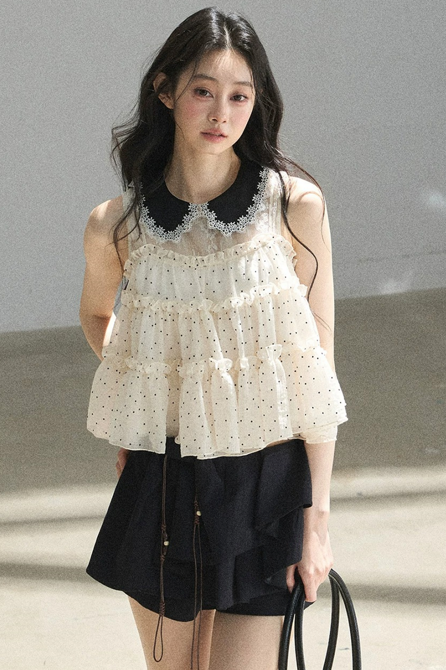 Verträumte Chiffonbluse mit Punktemuster