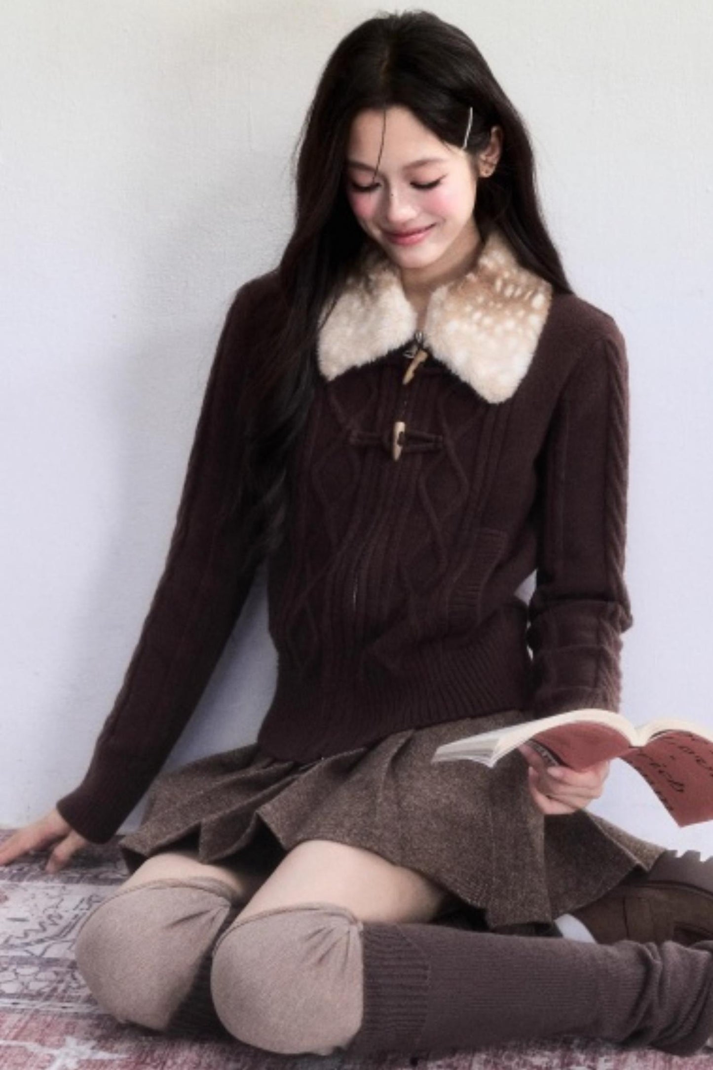 Little Deer Vintage Knit Sweater