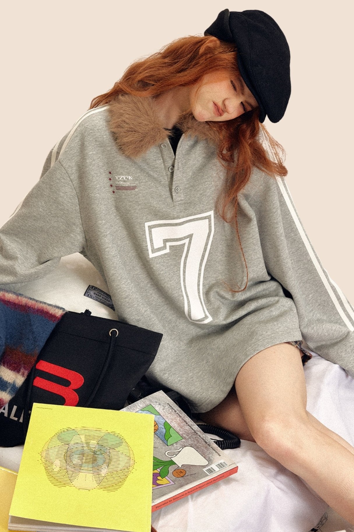 Stitching Sporty V-Neck Sweatshirt