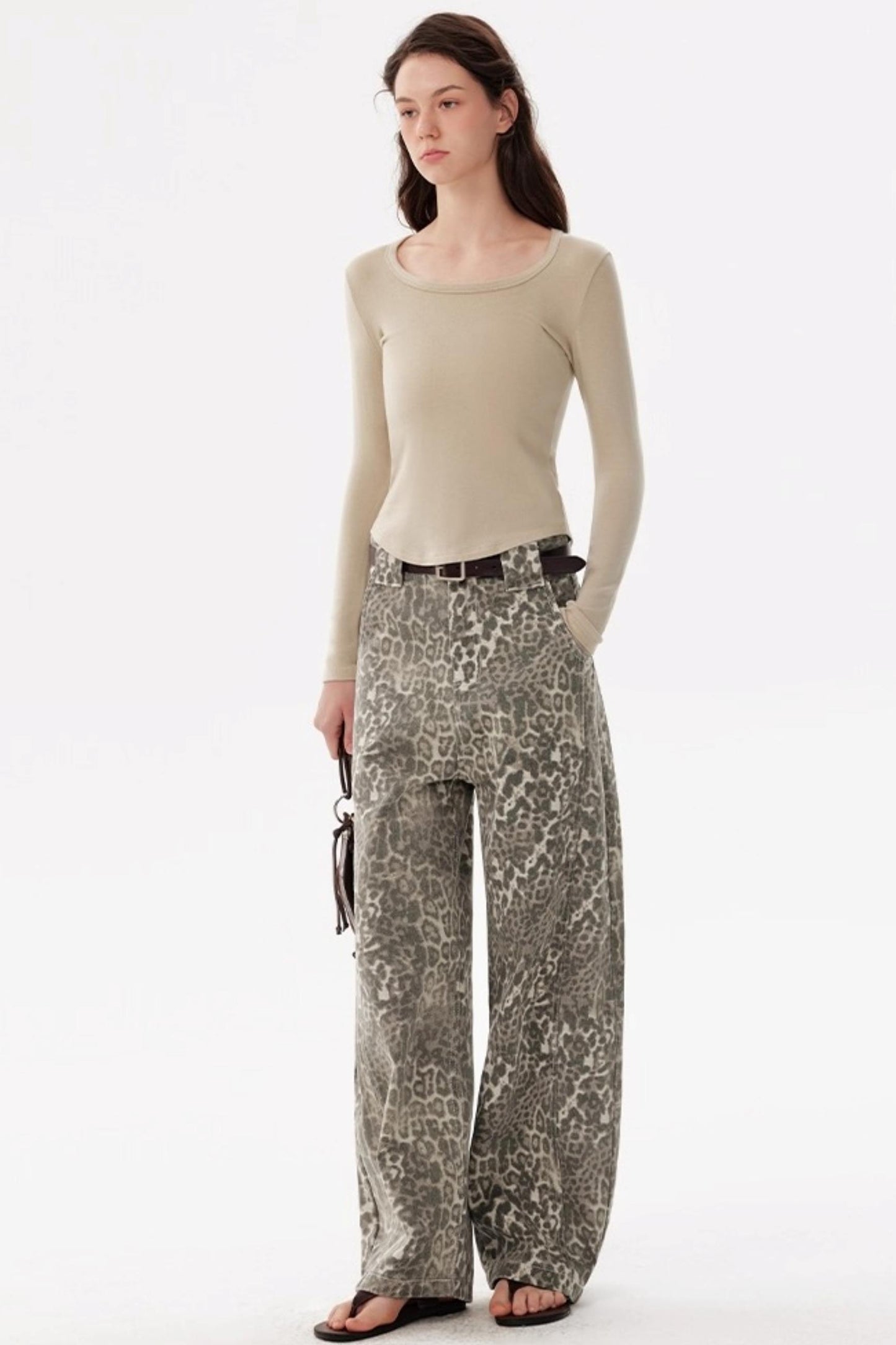 Versatile Silhouette Scimitar Pants