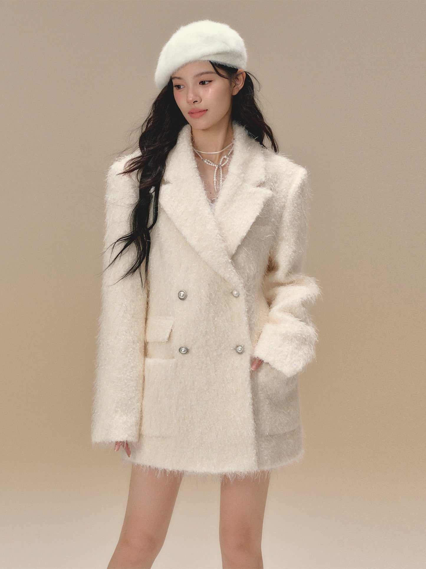 Loose woolen coat