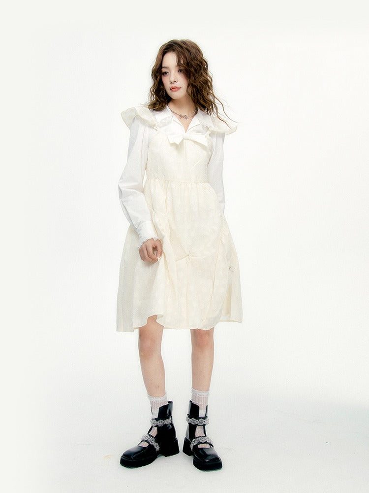 Small Fly Sleeve Ruched Dress