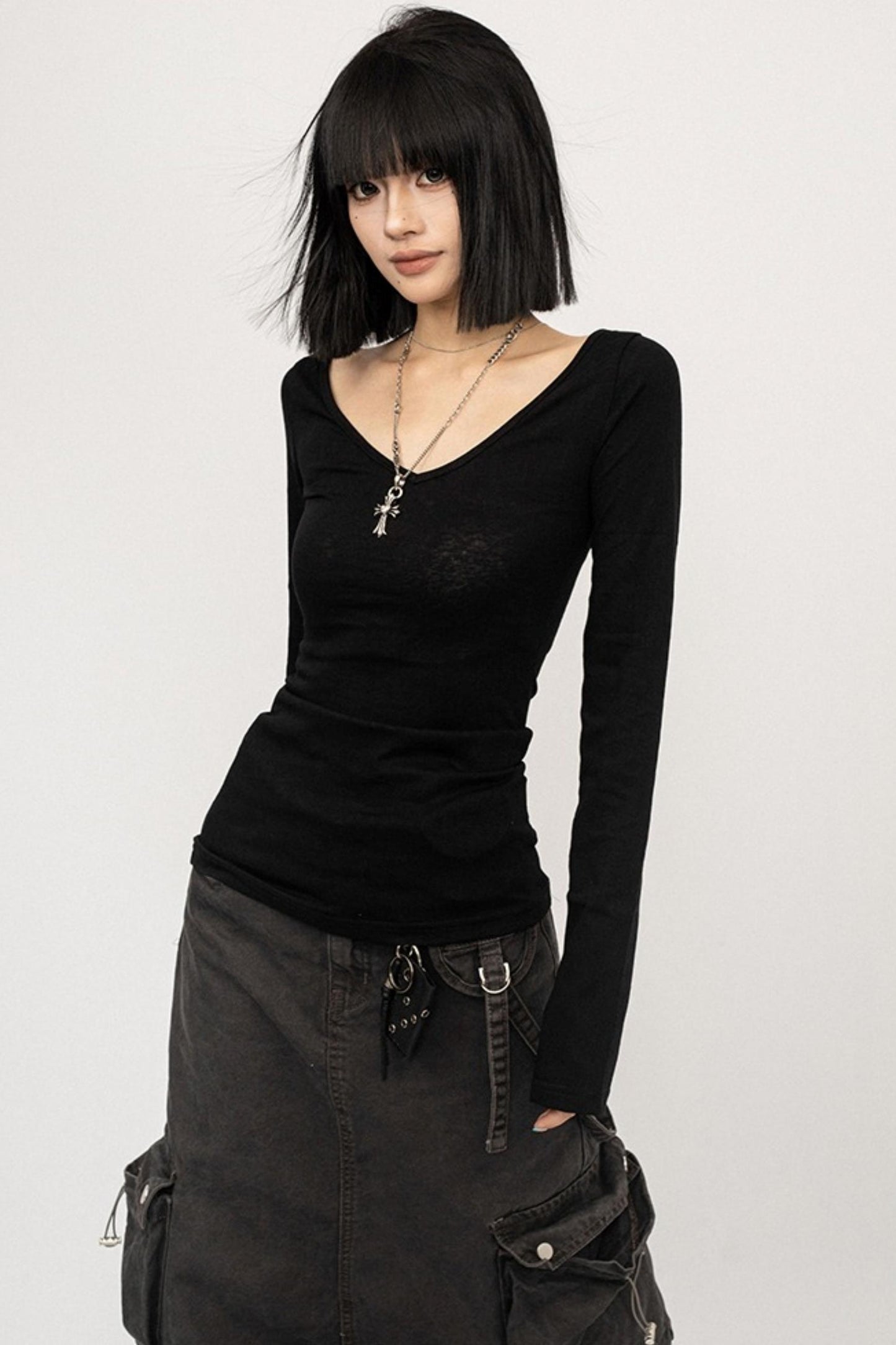 Autumn V-Neck Slim Black Top