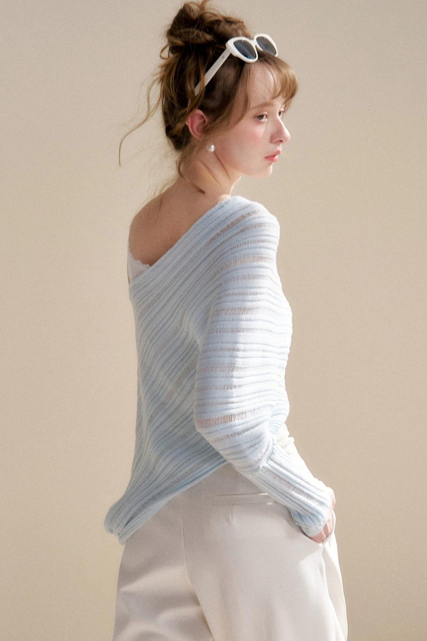 비대칭 울 니트 스웨터
