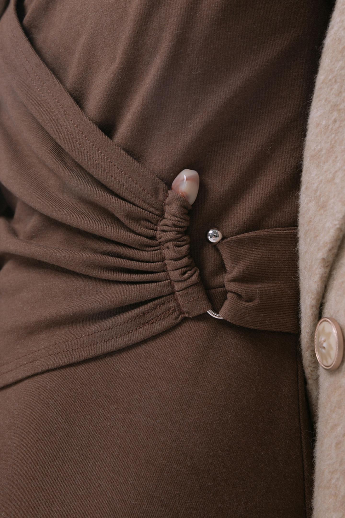 CARAMEL BROWN BUCKLE-EMBELLISHED KNIT Dress