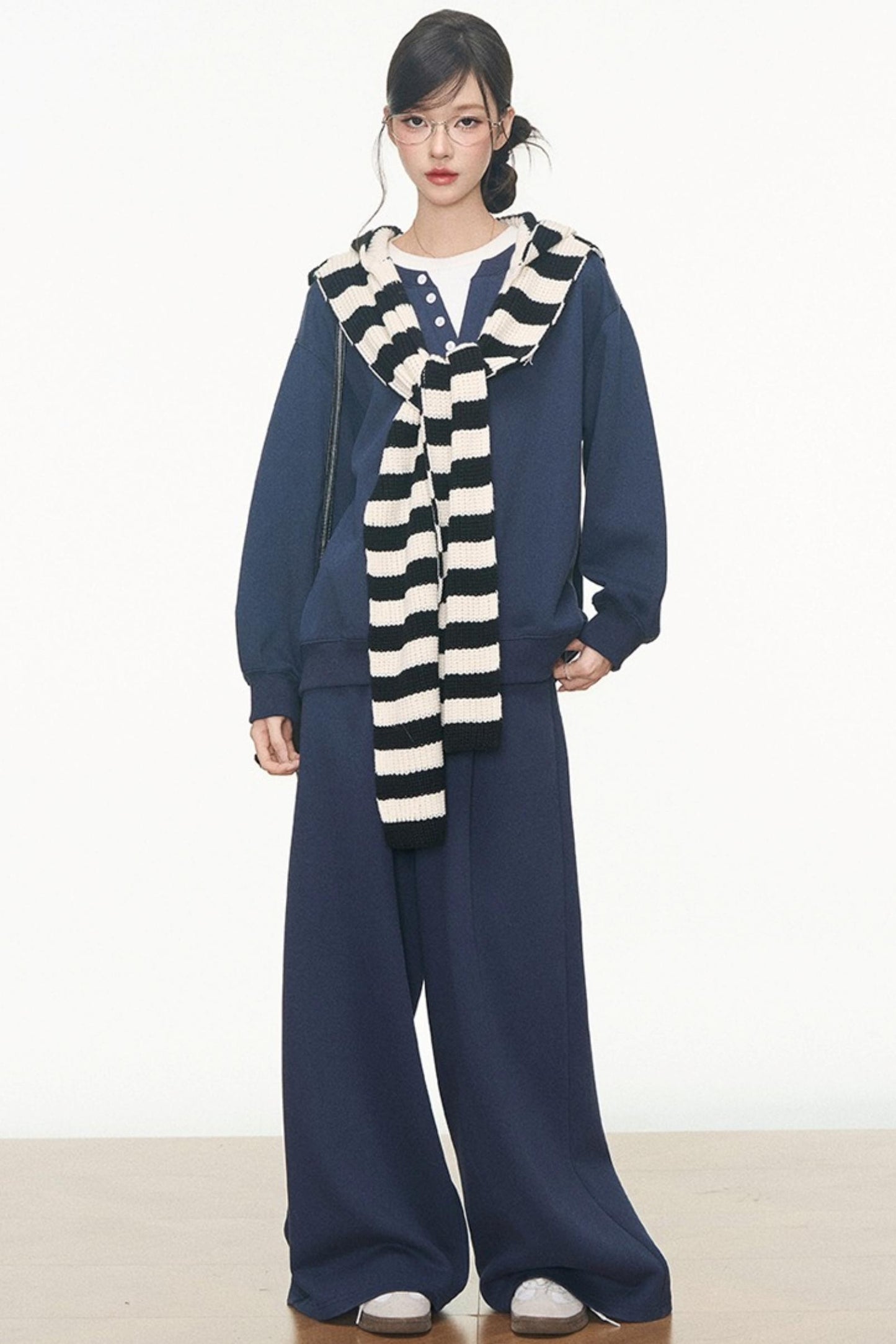 Gray Sweatshirt Set-Up