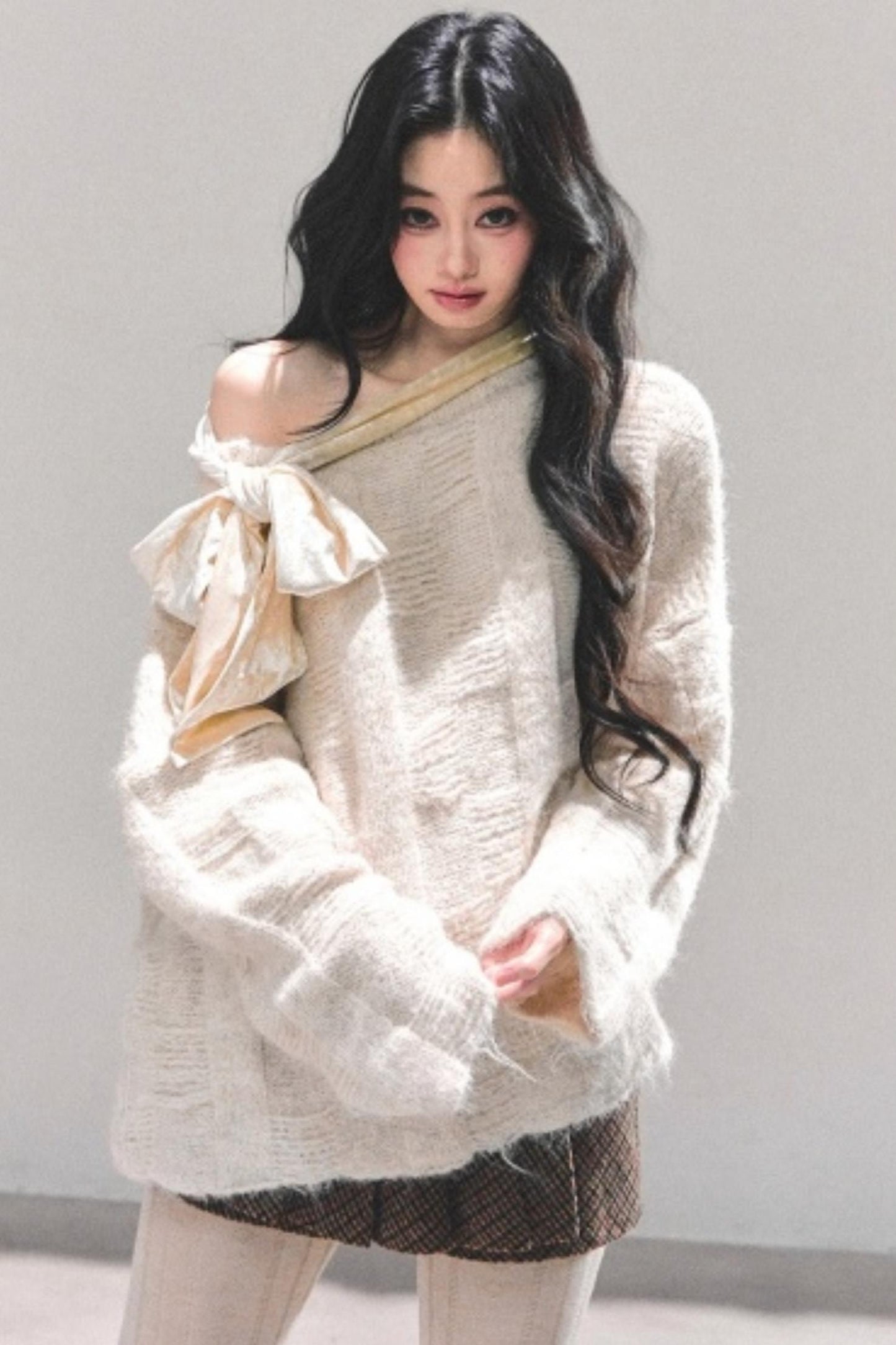 Sweet Bow-Knot Off-Shoulder Sweater