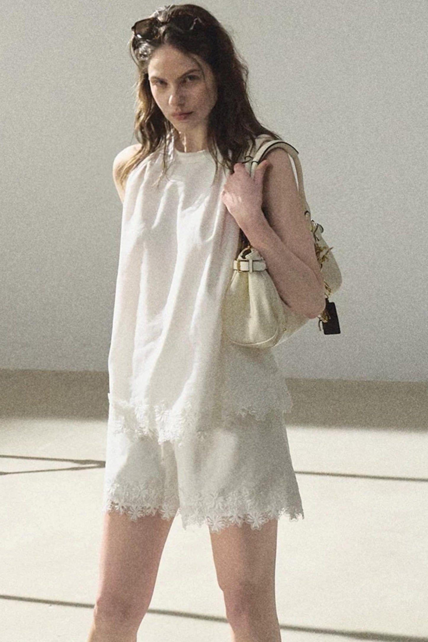 Lyocell-Camisole mit Spitze im Morgenstil
