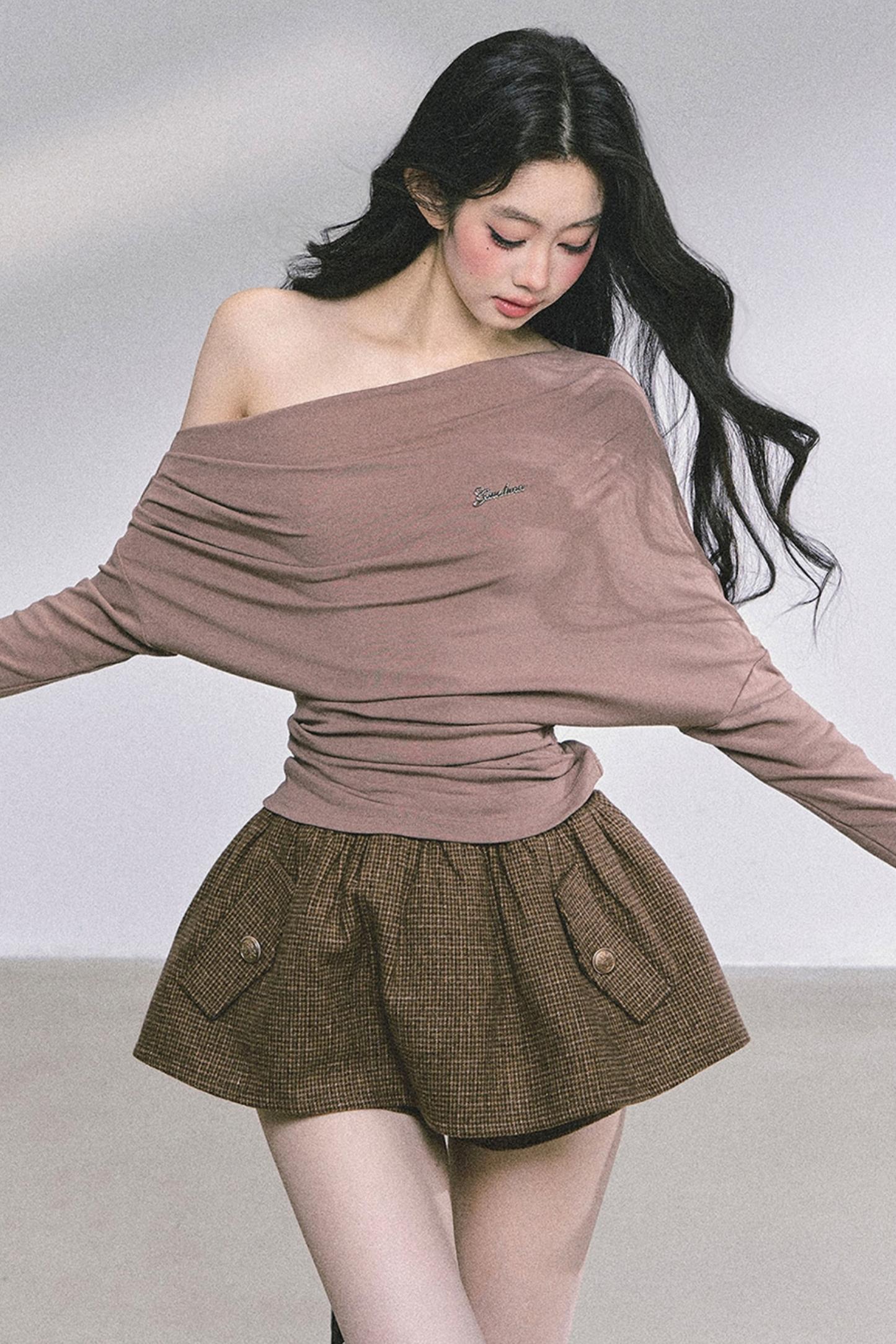 Melbourne Korean Slanted Shoulder T-shirt