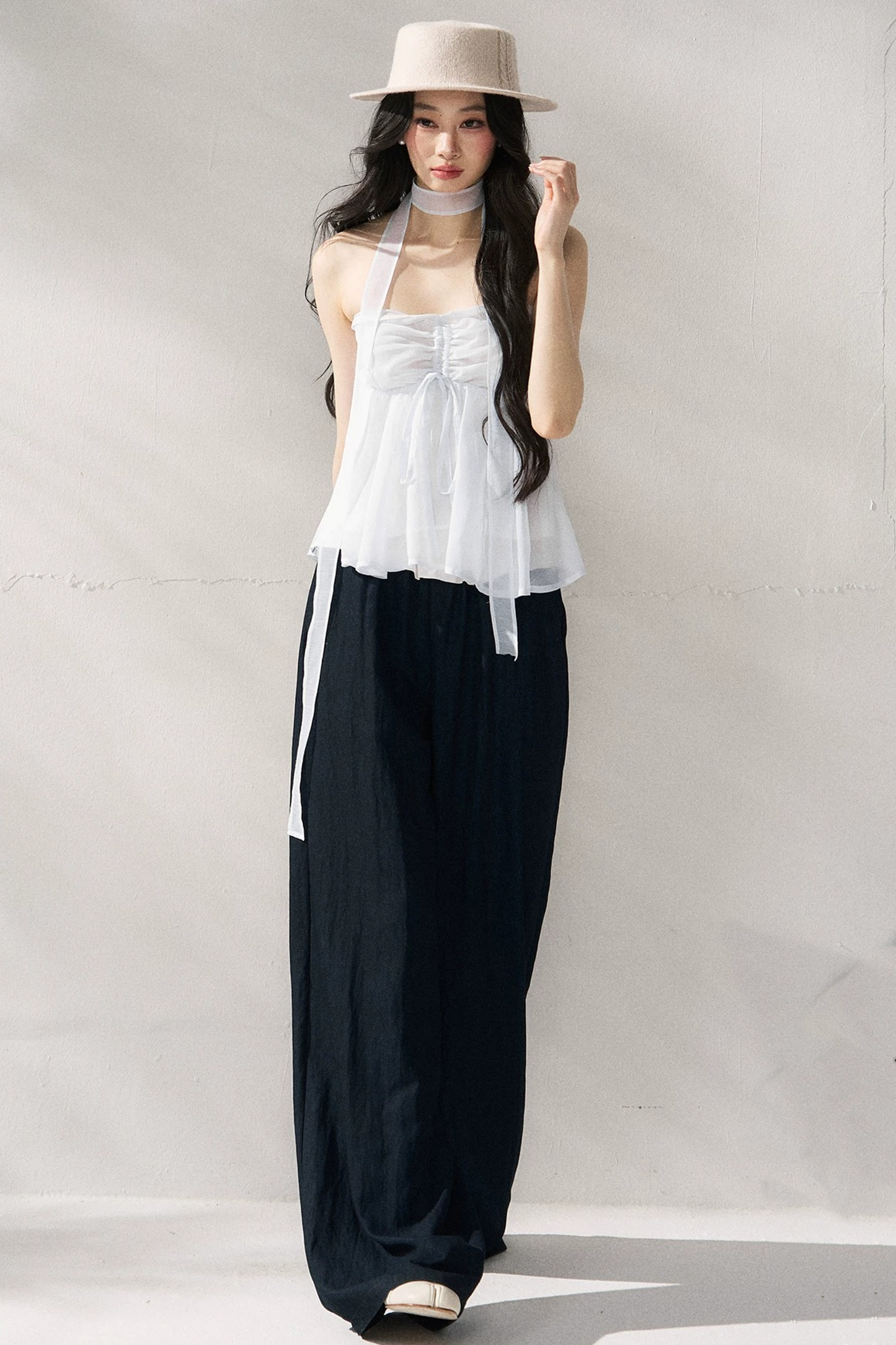 Pantaloni casual ampi a vita alta