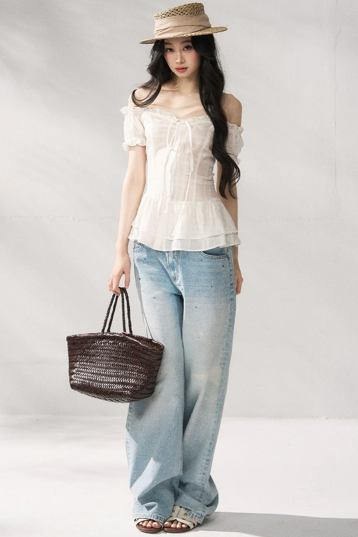 Pantaloni in denim blu a gamba dritta