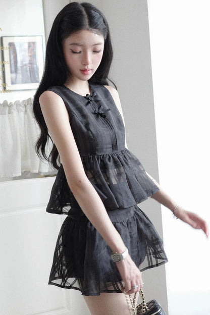 Thousand Flowers Ruffle Cake Skirt Set-Up