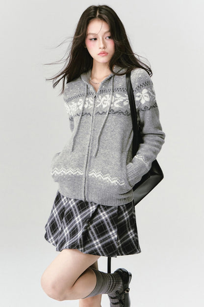 Vintage Hooded Slim Sweater