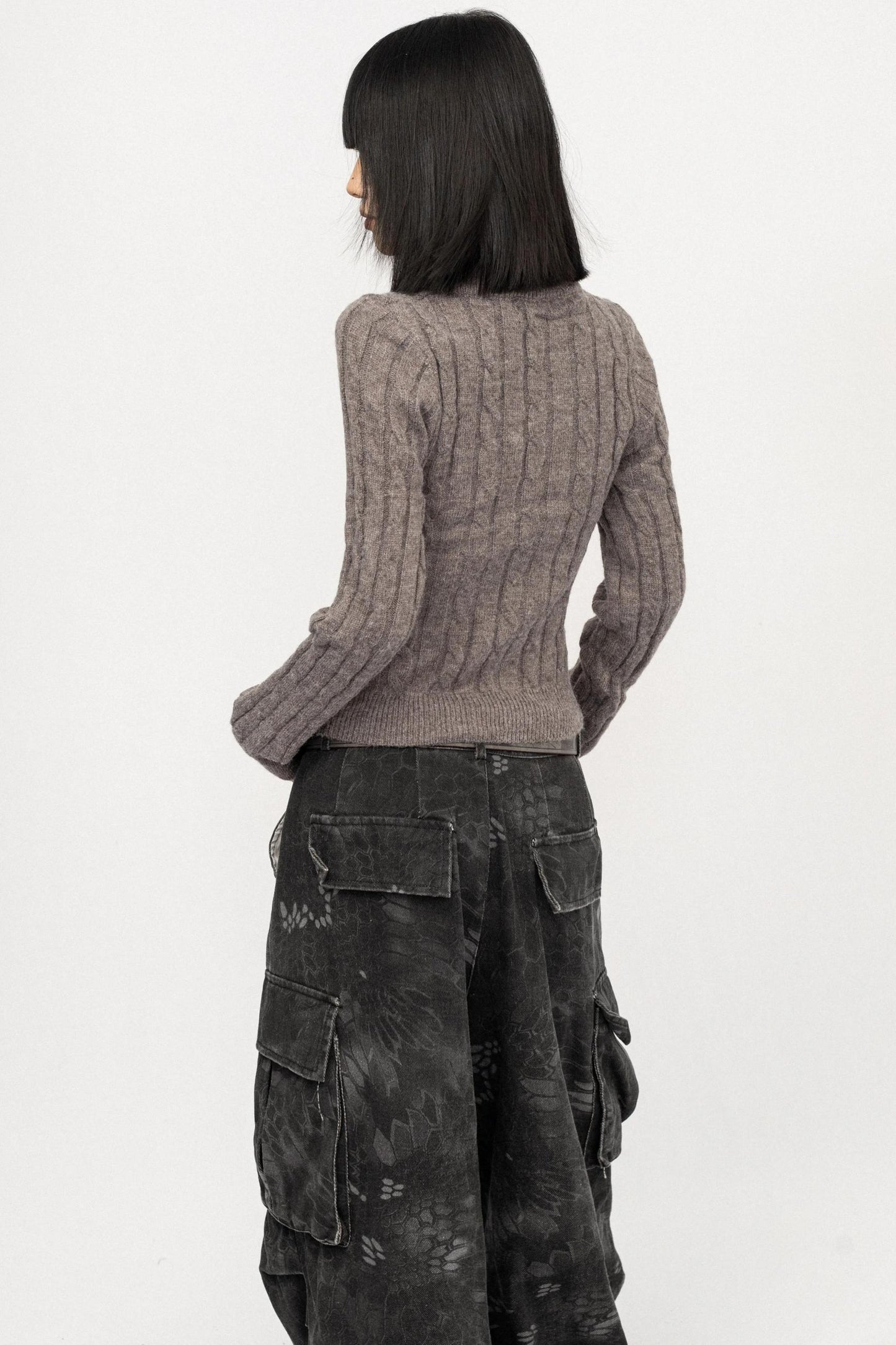 Simple Turtleneck Zipper Sweater