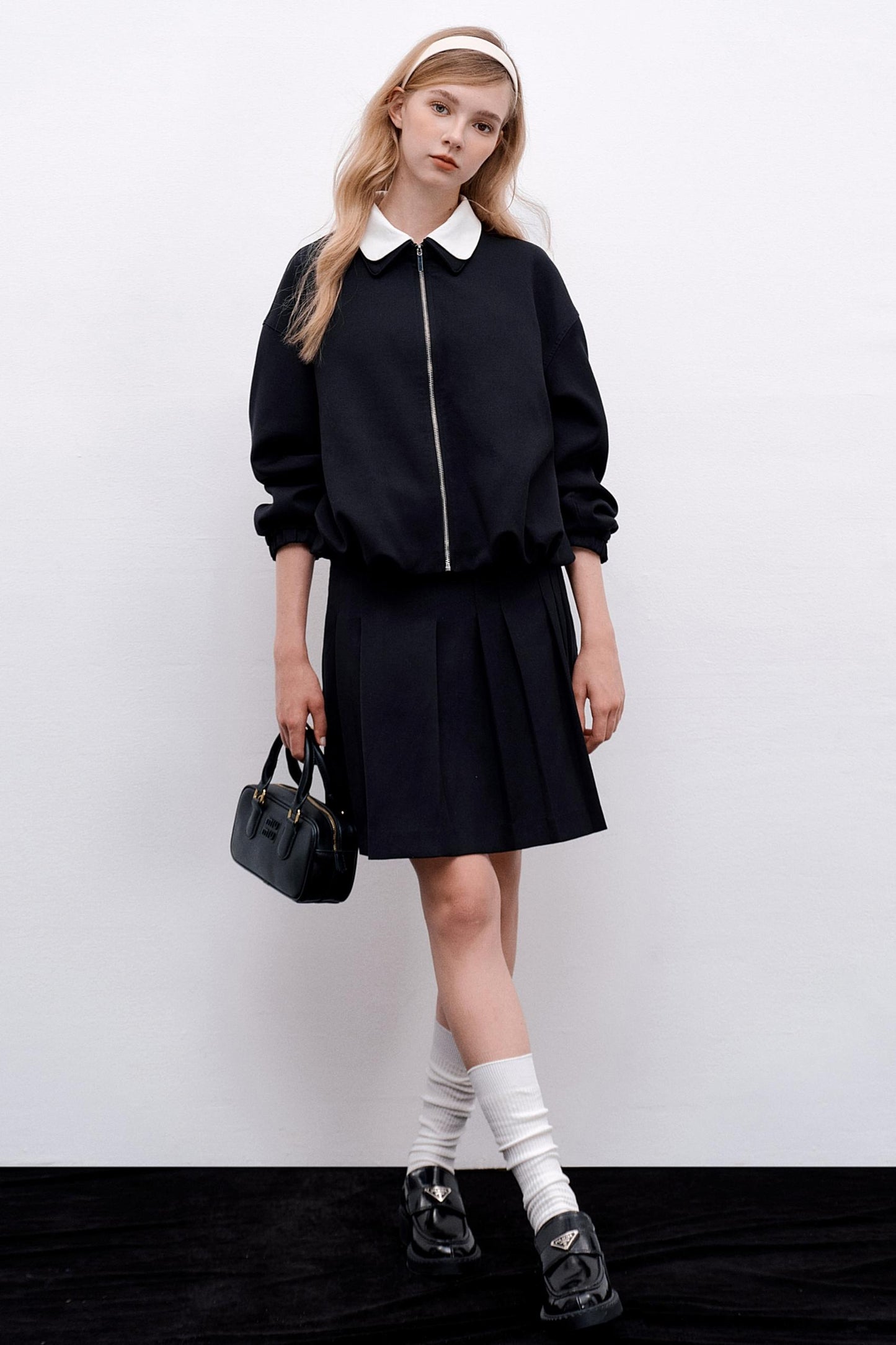 Irregular Pleated Short Skirt