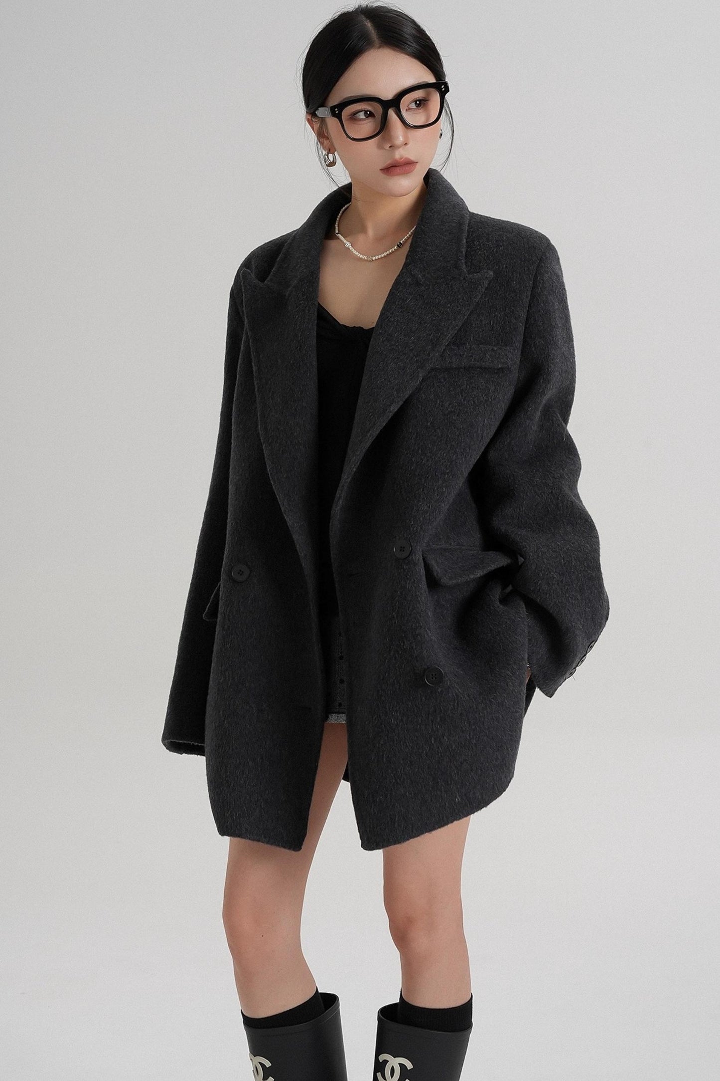 Medium-Length Temperament Wool Coat