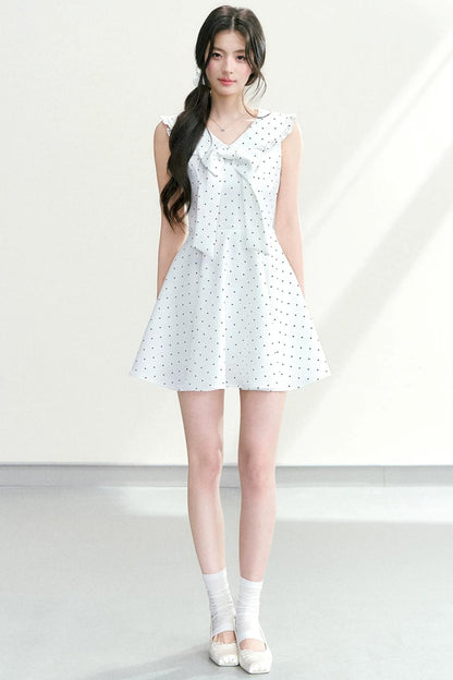 Vestido de lunares con cuello de lazo