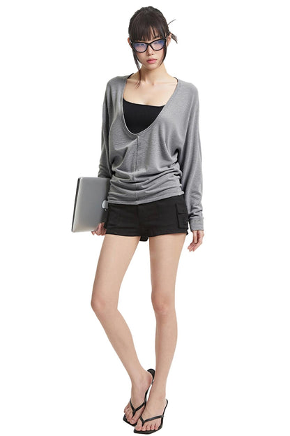 Center Stitched Bat Sleeve Knit Top