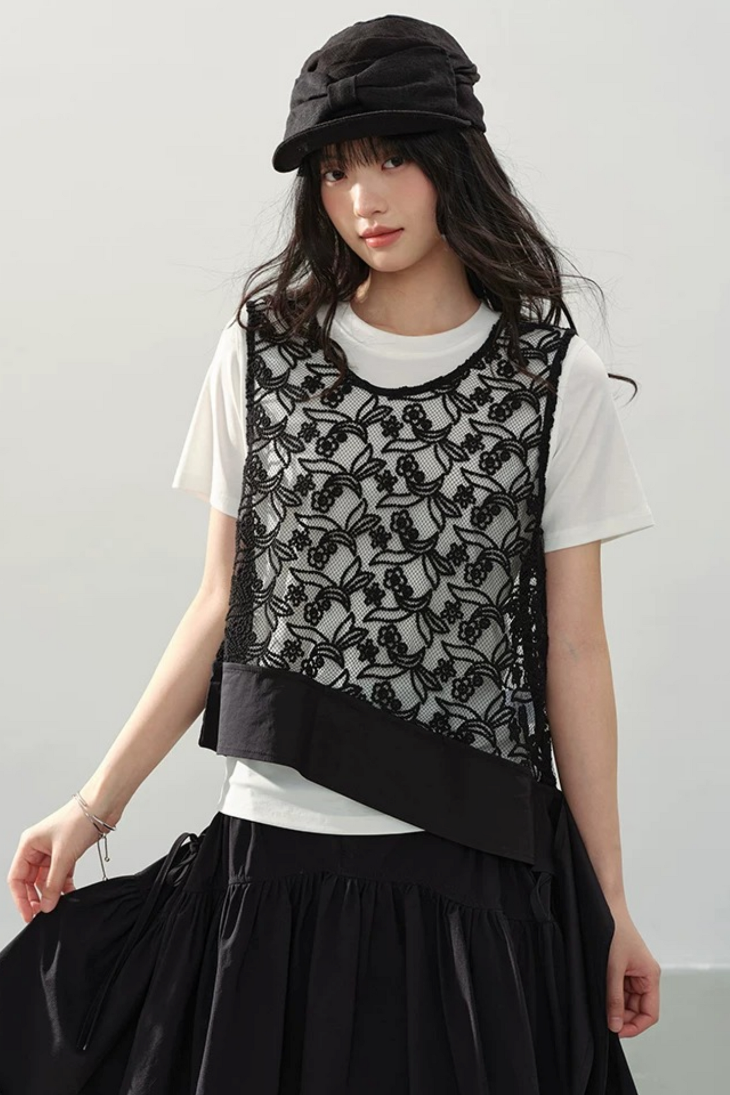 Mucha Summer White Top