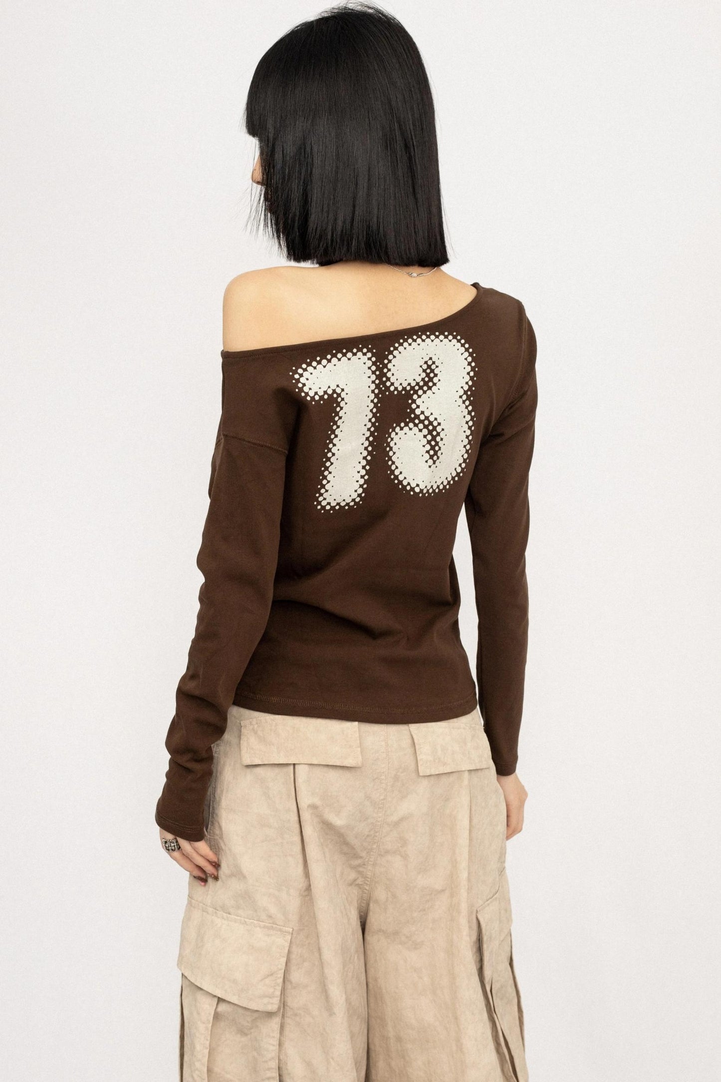 Monogram Print Off-Shoulder Slim T-Shirt